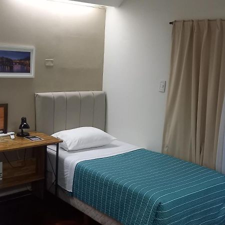 Victoria 3 Bed And Breakfast إيزيزا المظهر الخارجي الصورة