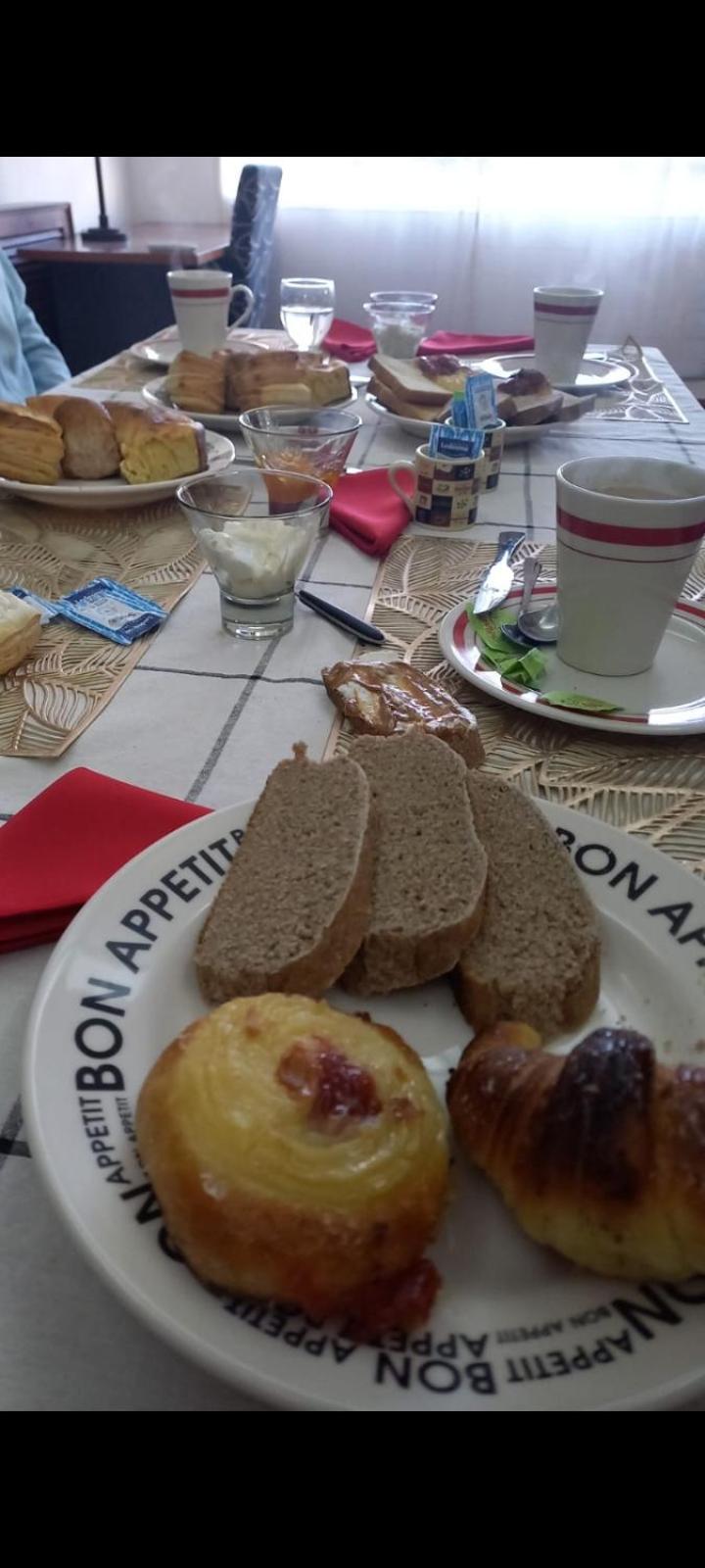 Victoria 3 Bed And Breakfast إيزيزا المظهر الخارجي الصورة